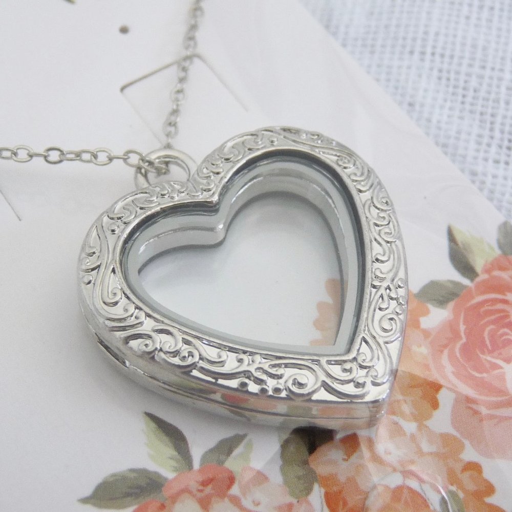 FL Jewelry Floating Charms Locket Memory Silver Heart Necklace Pendant